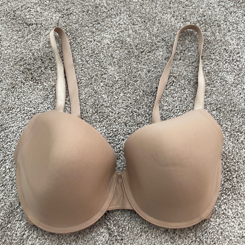 Wacoal Beige Convertible Seamless Bra Size 34DD